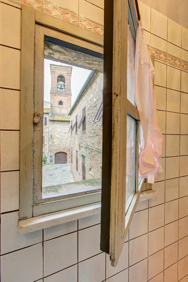 La Rocca Aparthotel Gambassi Terme Luaran gambar